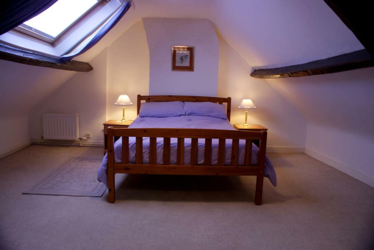 Lupine Cottage Уитби Экстерьер фото