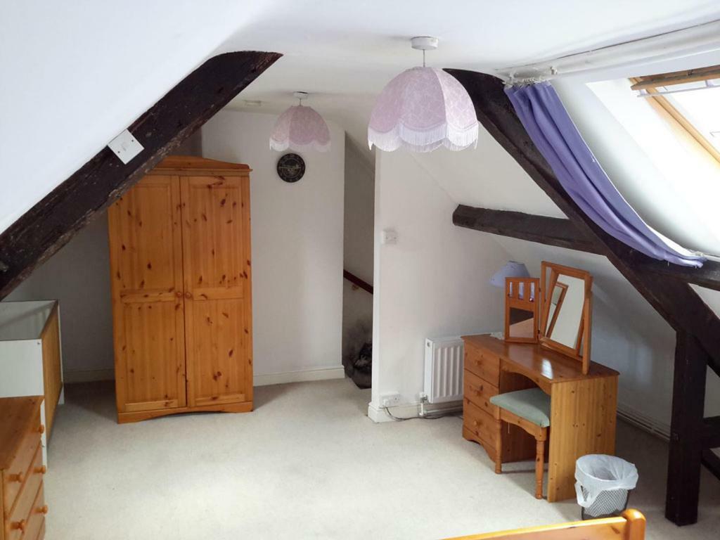 Lupine Cottage Уитби Экстерьер фото